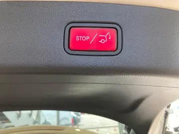 GLC 200 4M AMG-Line+Night+AHK+DISTRONIC+MBUX+LED