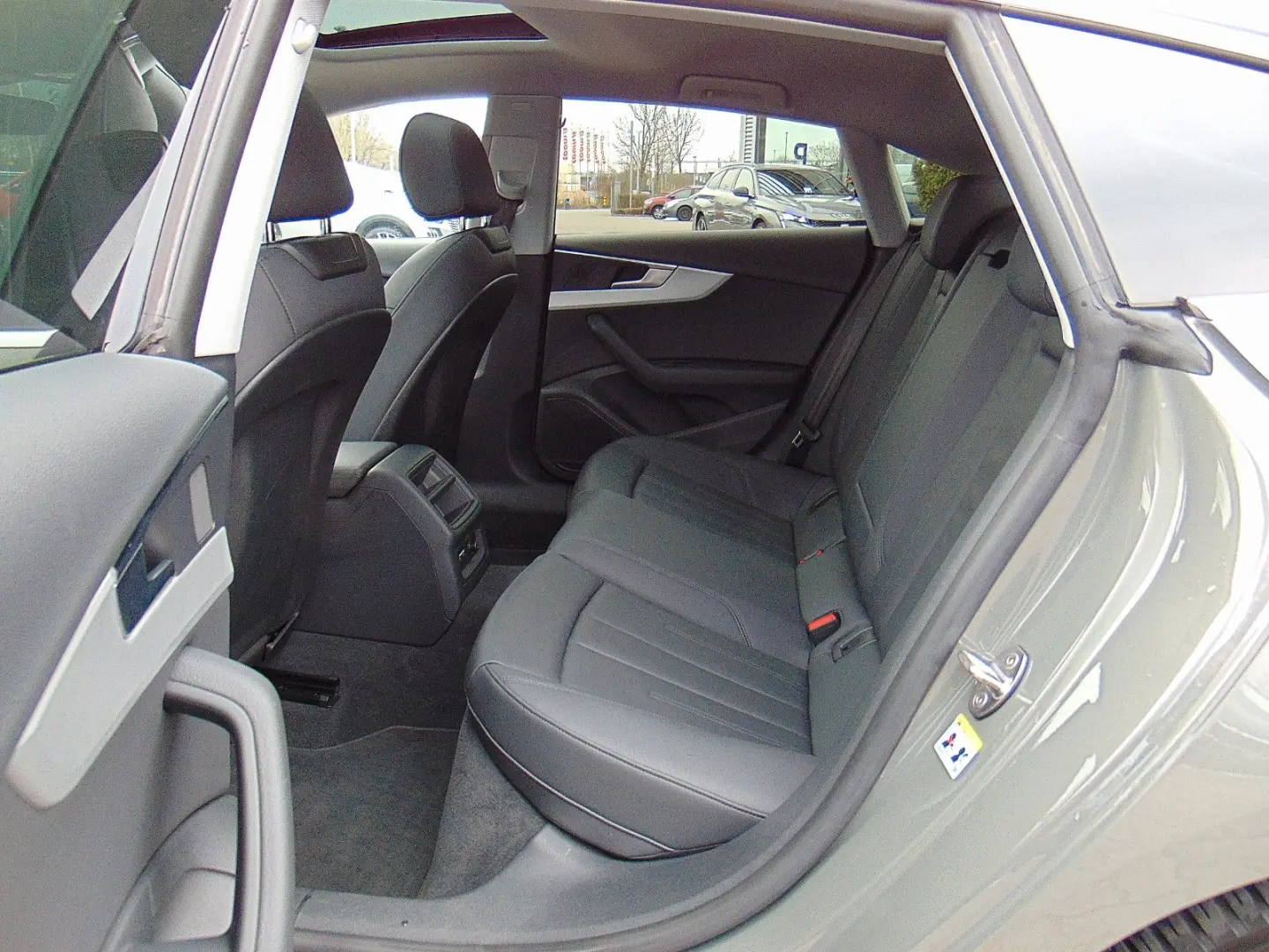 A5 Sportback 35 TFSI S line - Matrix - Pano -