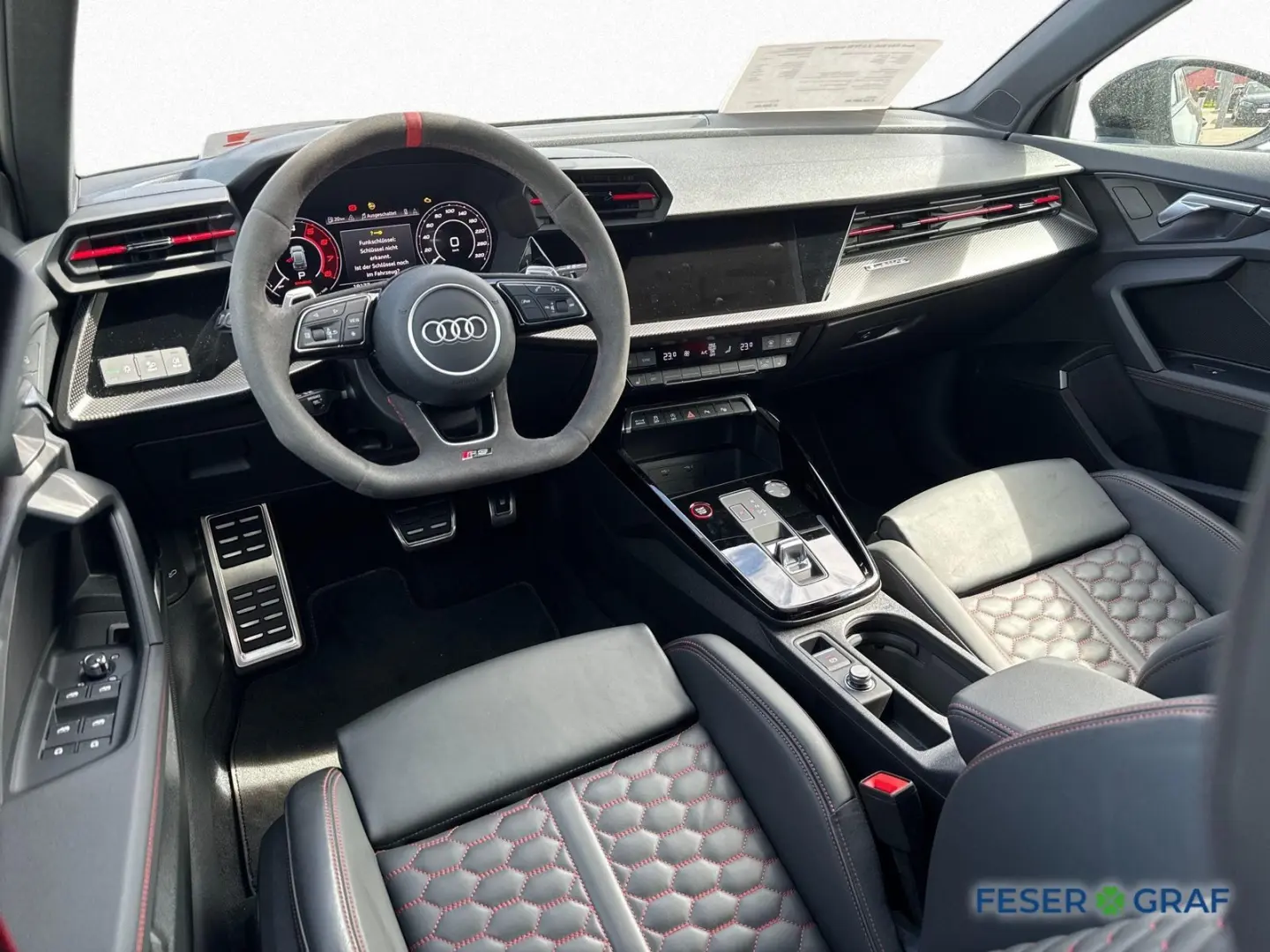 RS3 Spb. 2.5 TFSI qu. - PANO - KAMERA -ACC