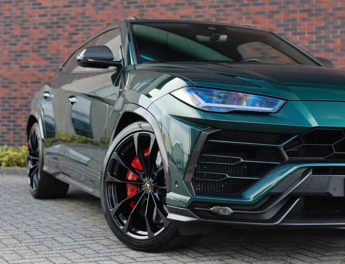 Urus 4.0 V8 *Carbon*ADAS*Pano*B&O*
