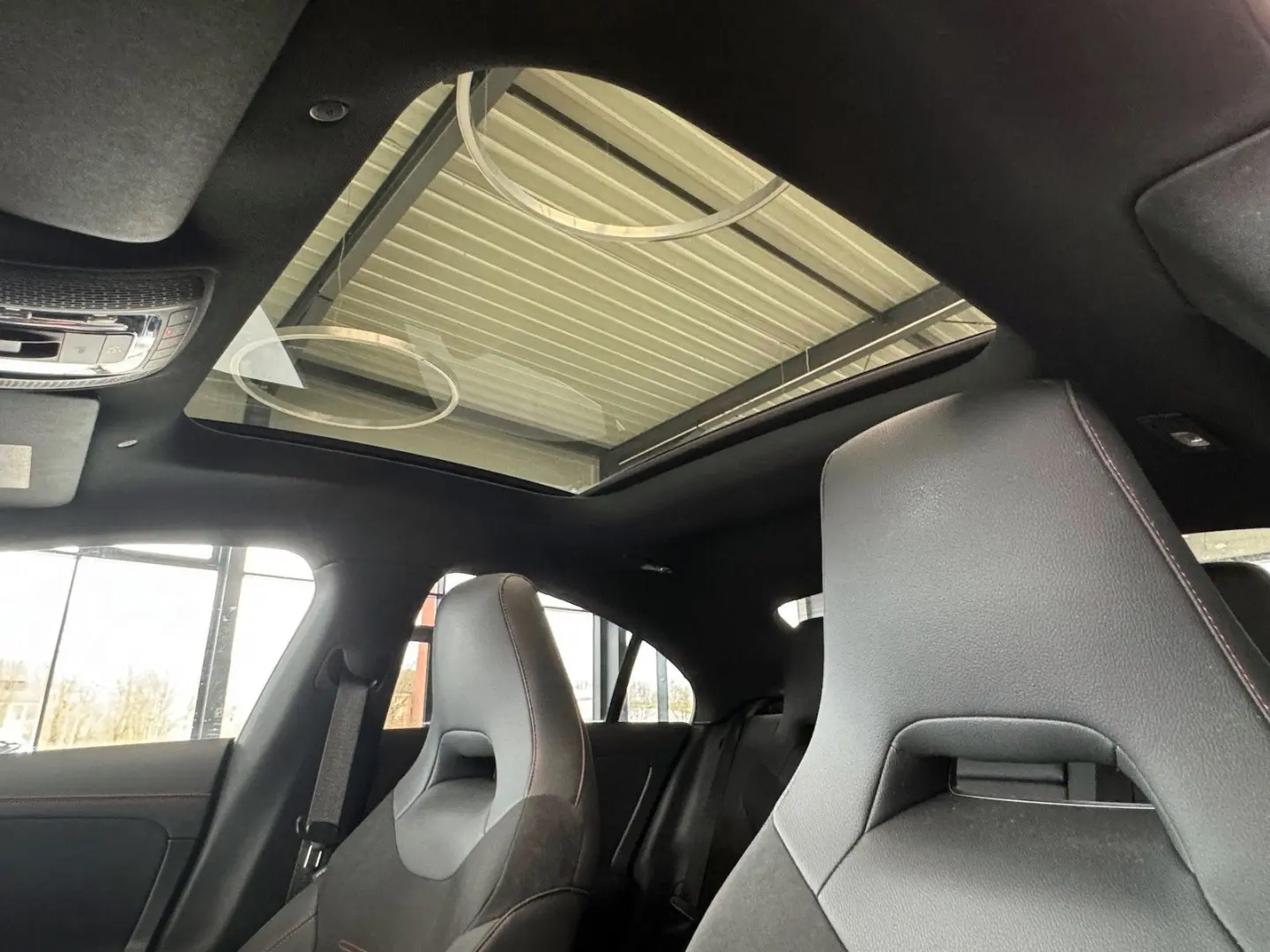 CLA 200 d AMG PANO MEMORY SOUND KEYLESS 360° Kam