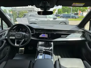 SQ7 4.0 TFSI quattro Pano Matrix LED 22