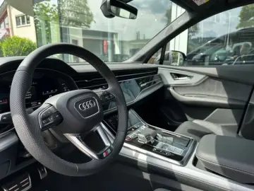 SQ7 4.0 TFSI quattro Pano Matrix LED 22