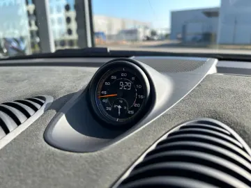 Cayman GT4 RS Weissach