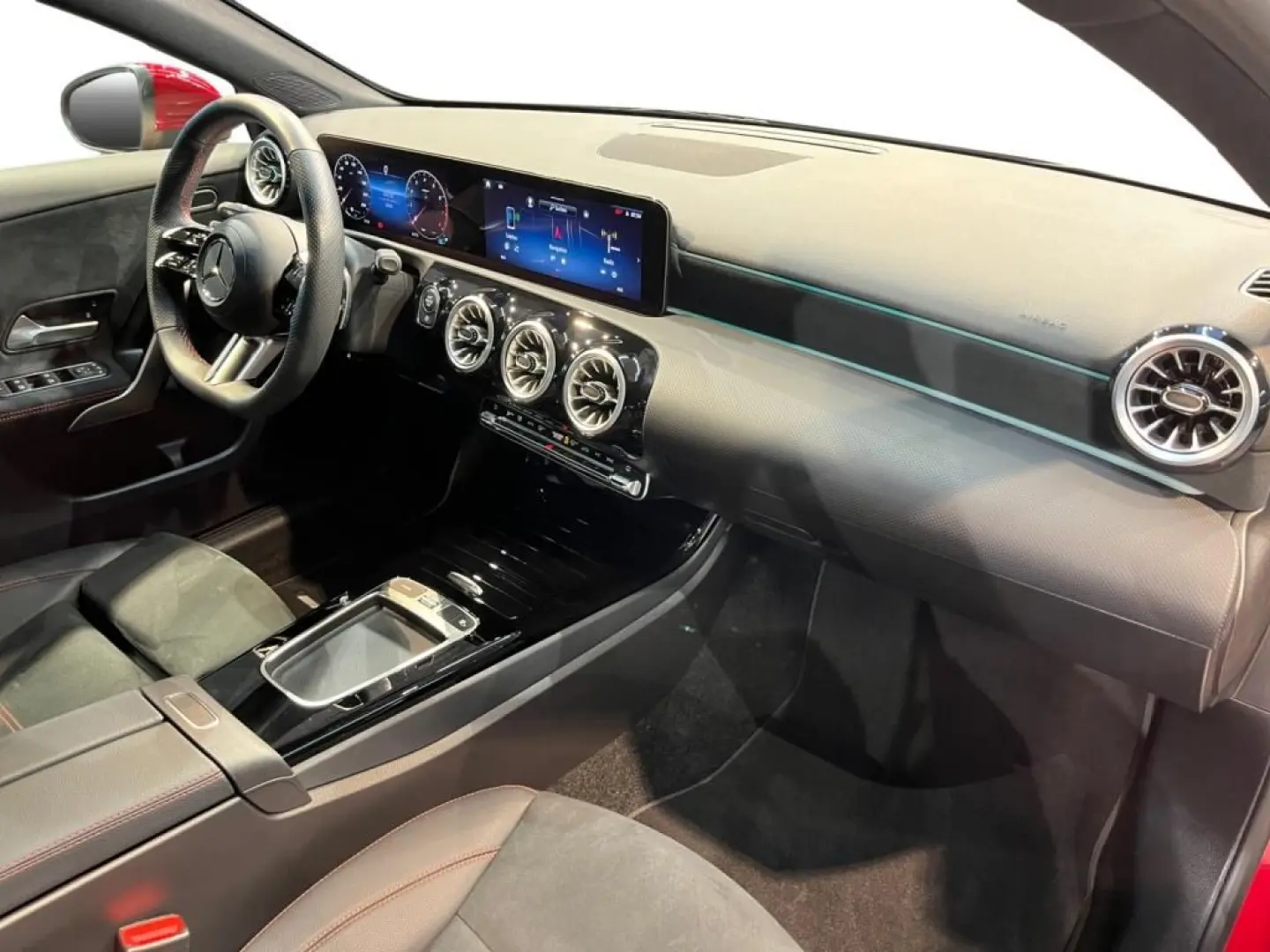 A 250 4matic AMG **Premium/LED HP/Sportsitze