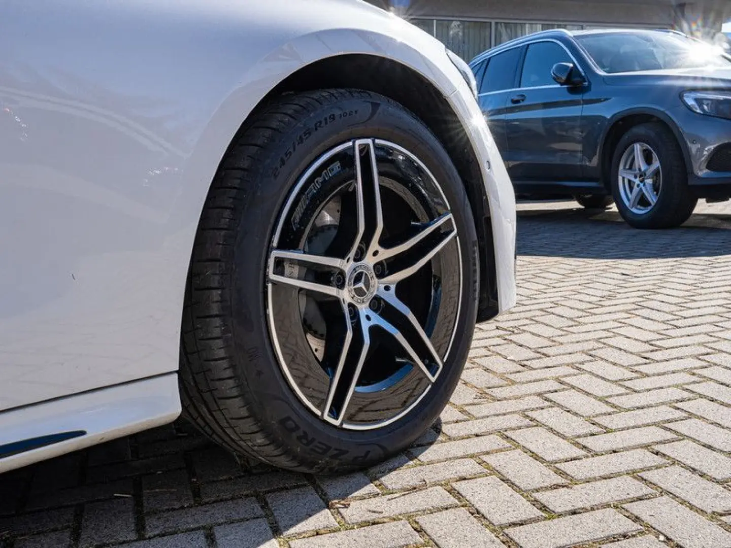E 300 e AMG-Sport/Navi/Night/Cam/Distr/Totw/19'