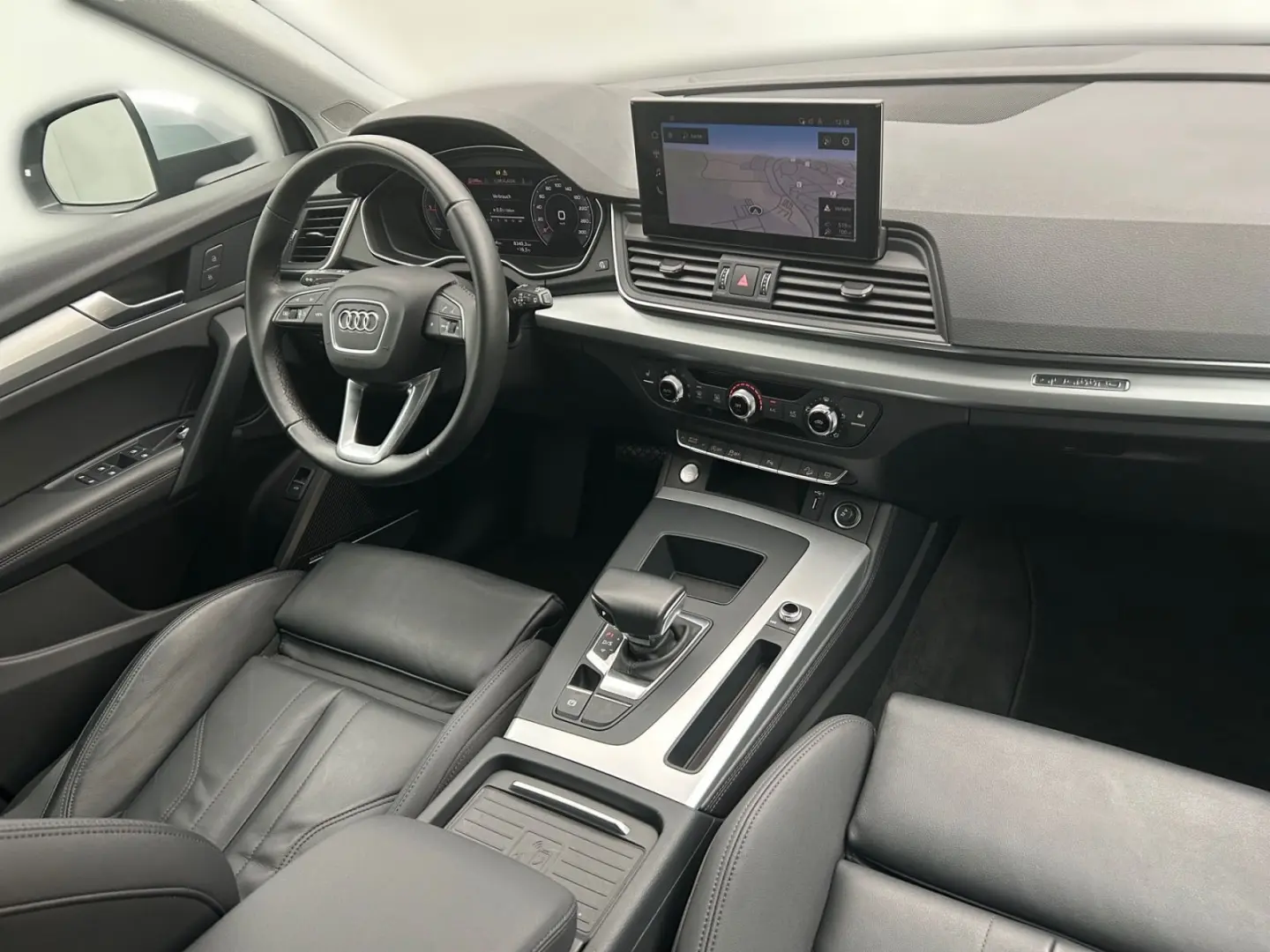 Q5 Advanced 40 TDI quattro*Navi*LED*B&O*AHK*PDC*