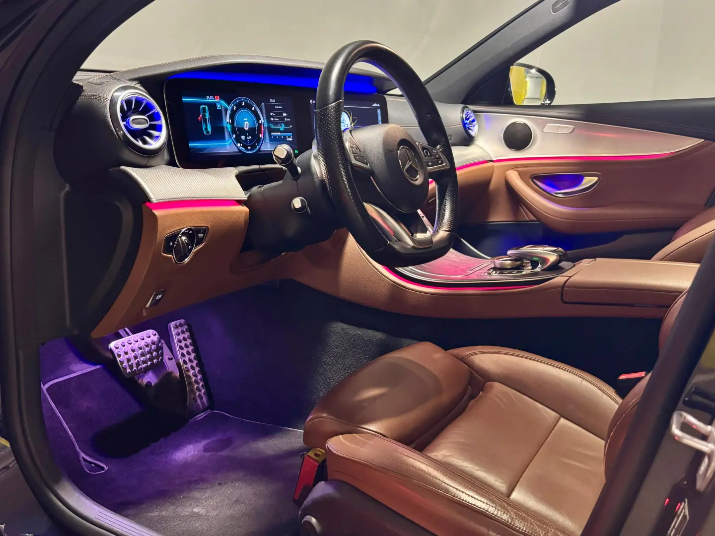 Mercedes-Benz E 220