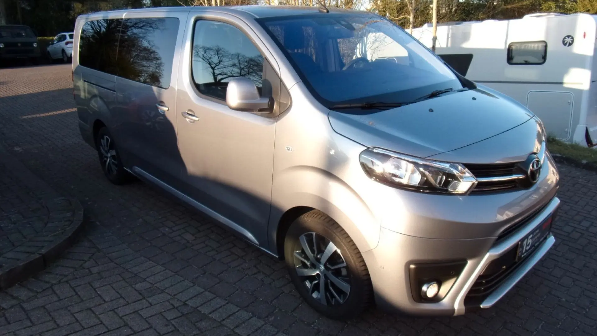 Proace (Verso) 2,0-l-D-4D 106kW L2 Comfort 9-Si