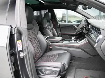 RSQ8 4.0 TFSI RS-Sitze* Pano* AHK* Keramik* 23
