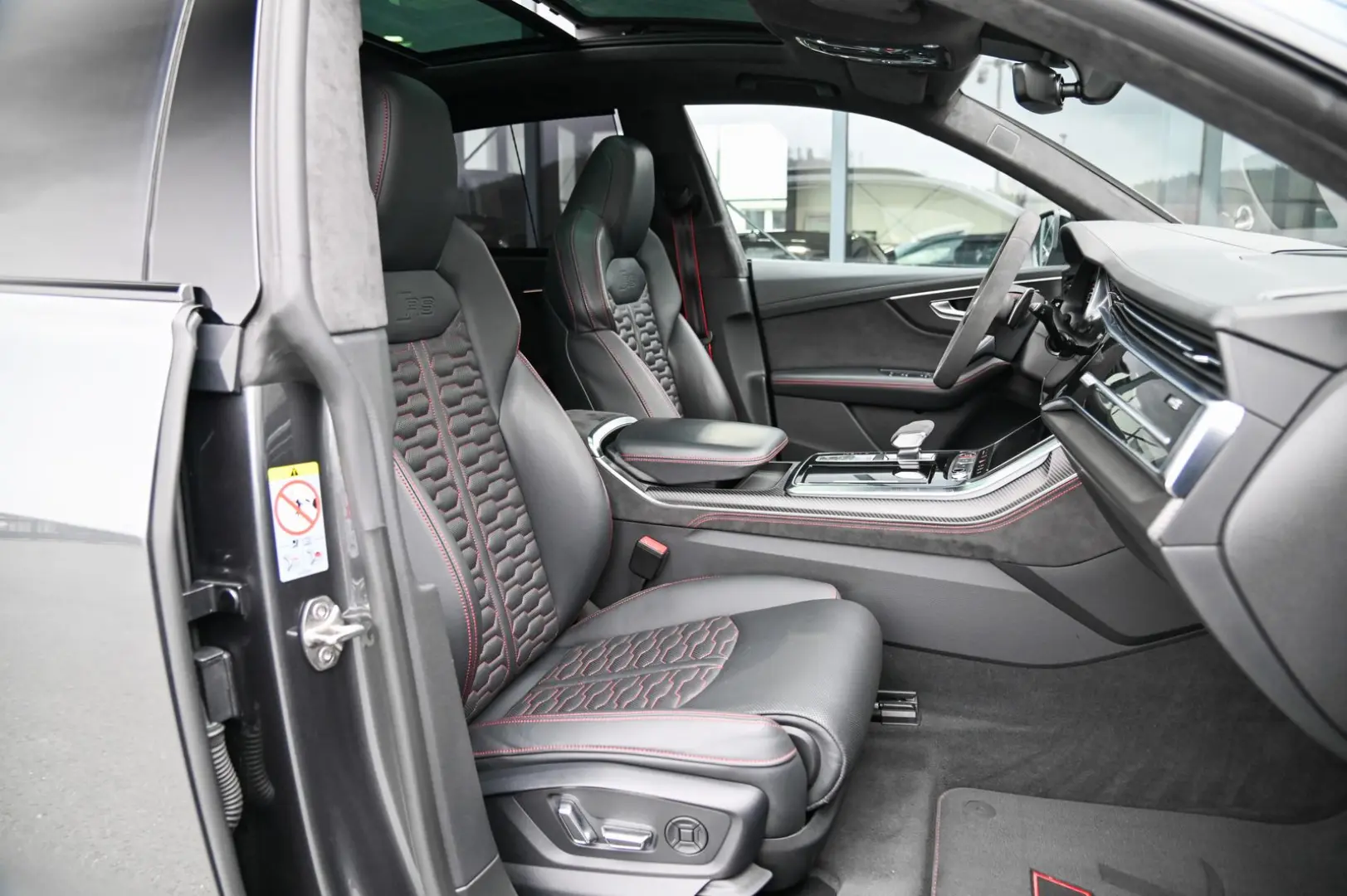 RSQ8 4.0 TFSI RS-Sitze* Pano* AHK* Keramik* 23