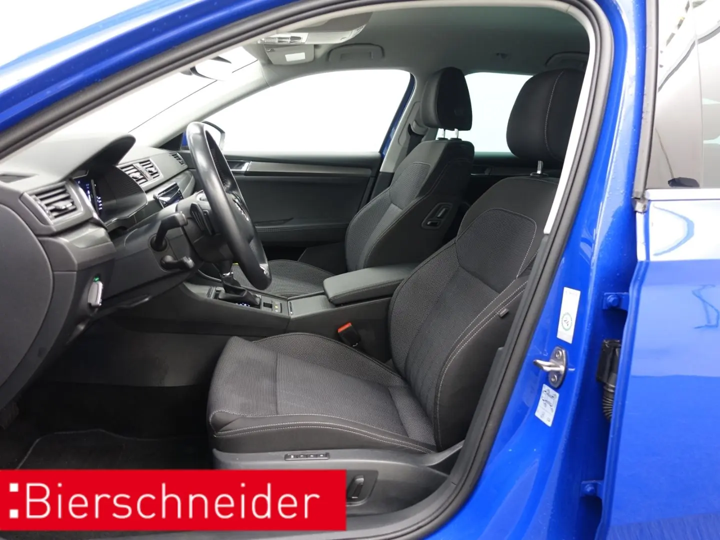Superb Combi 1.5 TSI DSG Style MATRIX 17 VIRTUAL