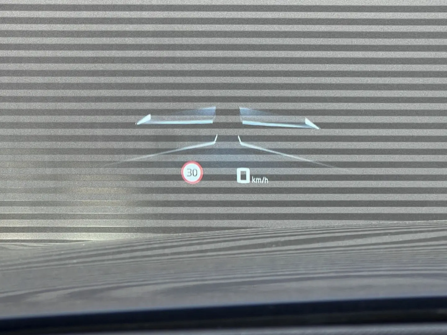 i7 xDrive M70 *Pano Sky *AutobaAss *HUD* Lounge*Theater