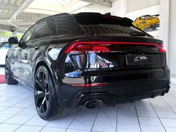 RSQ8 4.0 TFSI  MATRIX B&O PANO 360° KAM Softclos