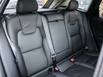 XC60 T8 Recharge Ultra Dark AWD NP:87.820,-//21