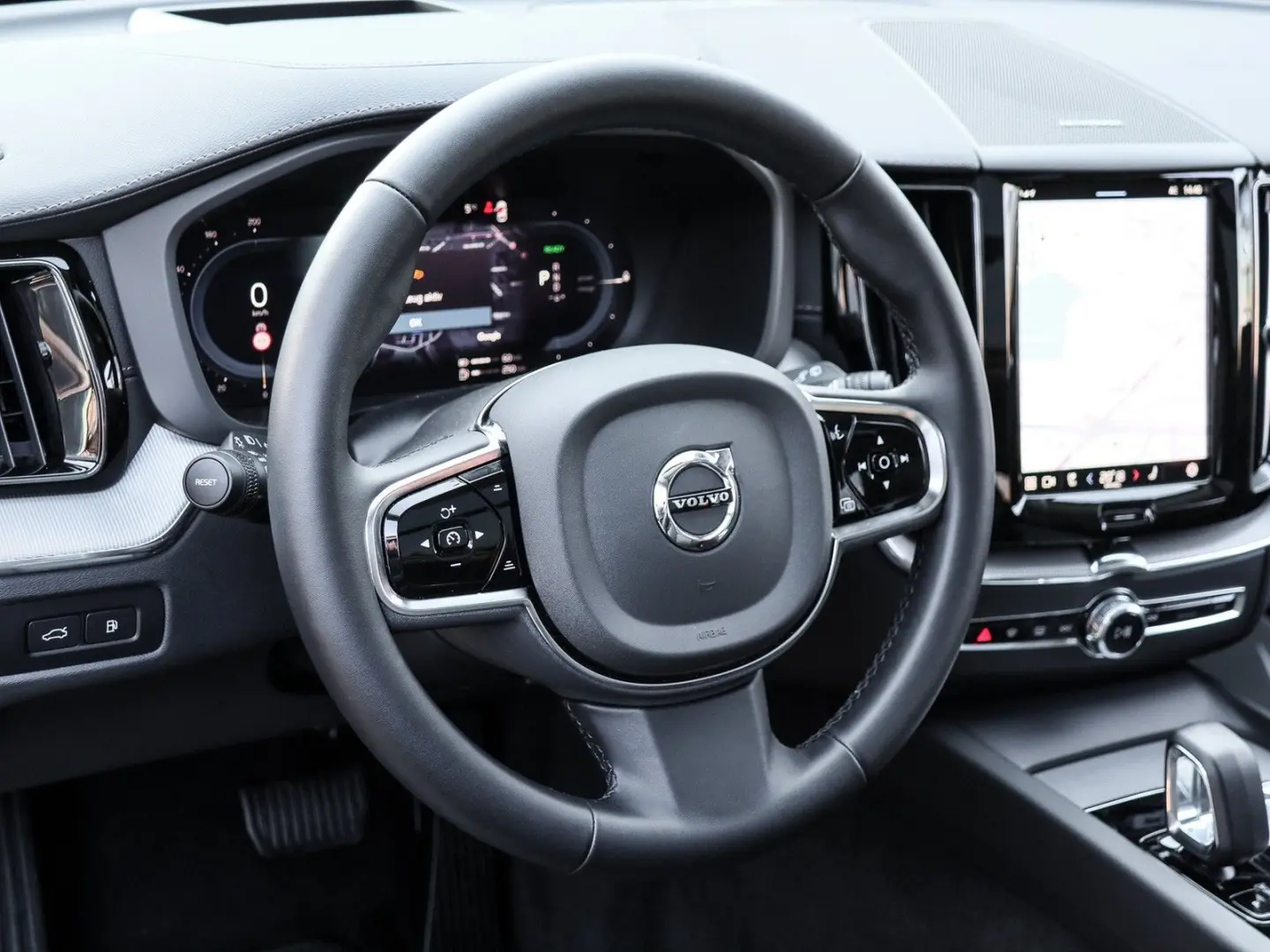 XC60 T8 Recharge Ultra Dark AWD NP:87.820,-//21