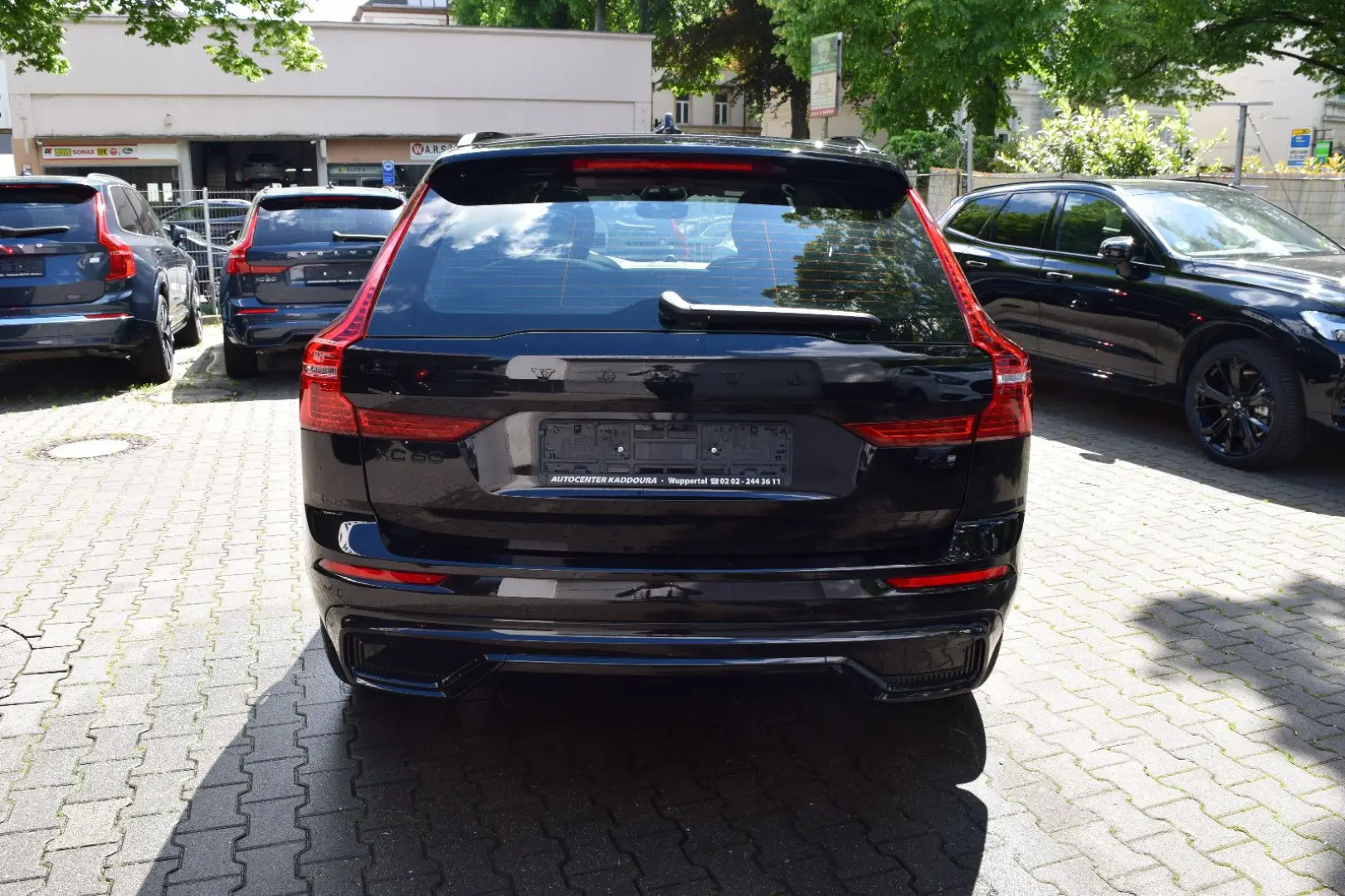 XC60 T6BlackEditionRecharge,Hed-Up,360°,Pano,B&W