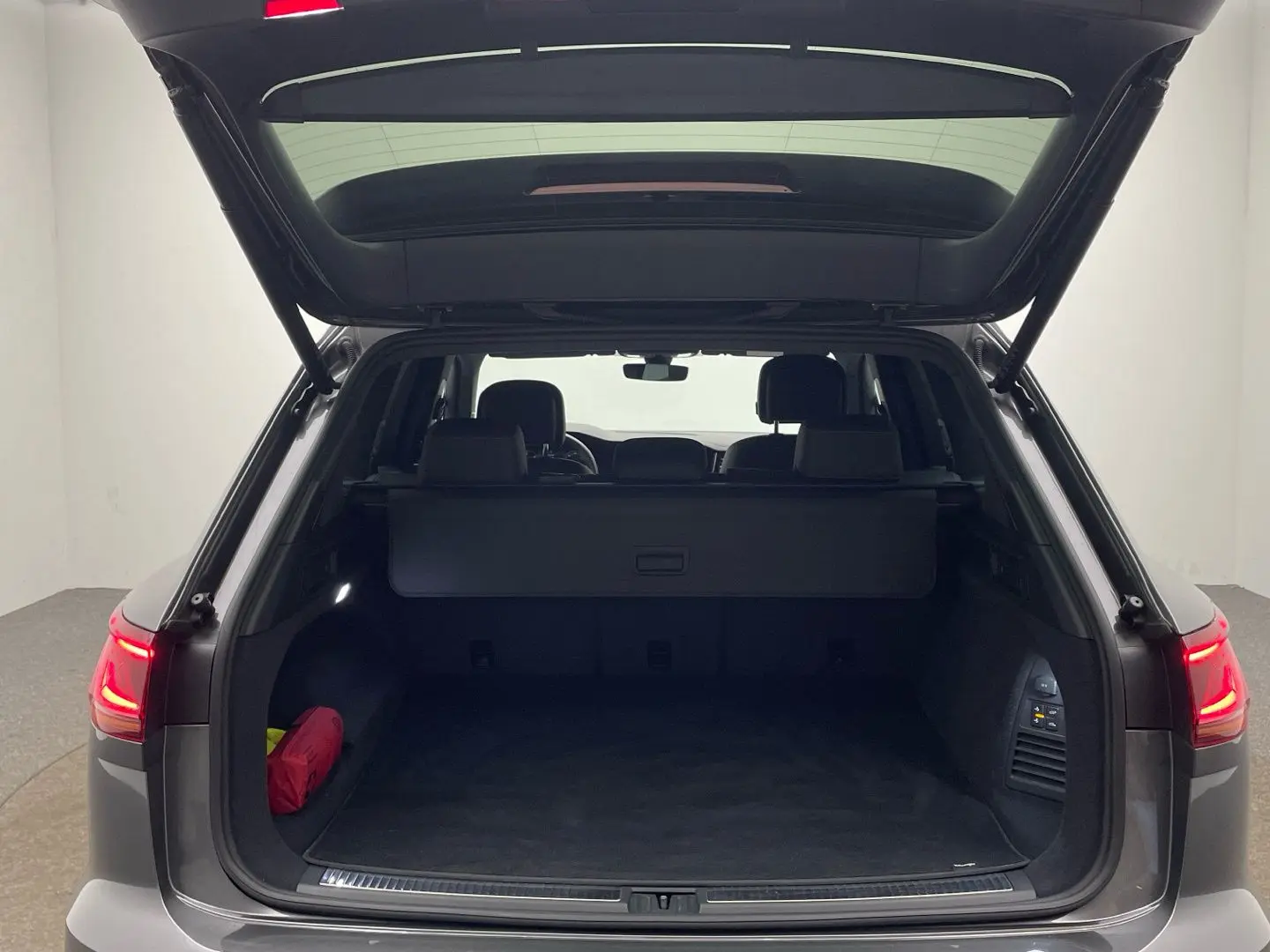 Touareg R-Line 3.0 TDI V6 DSG 4Motion CarPlay Ma