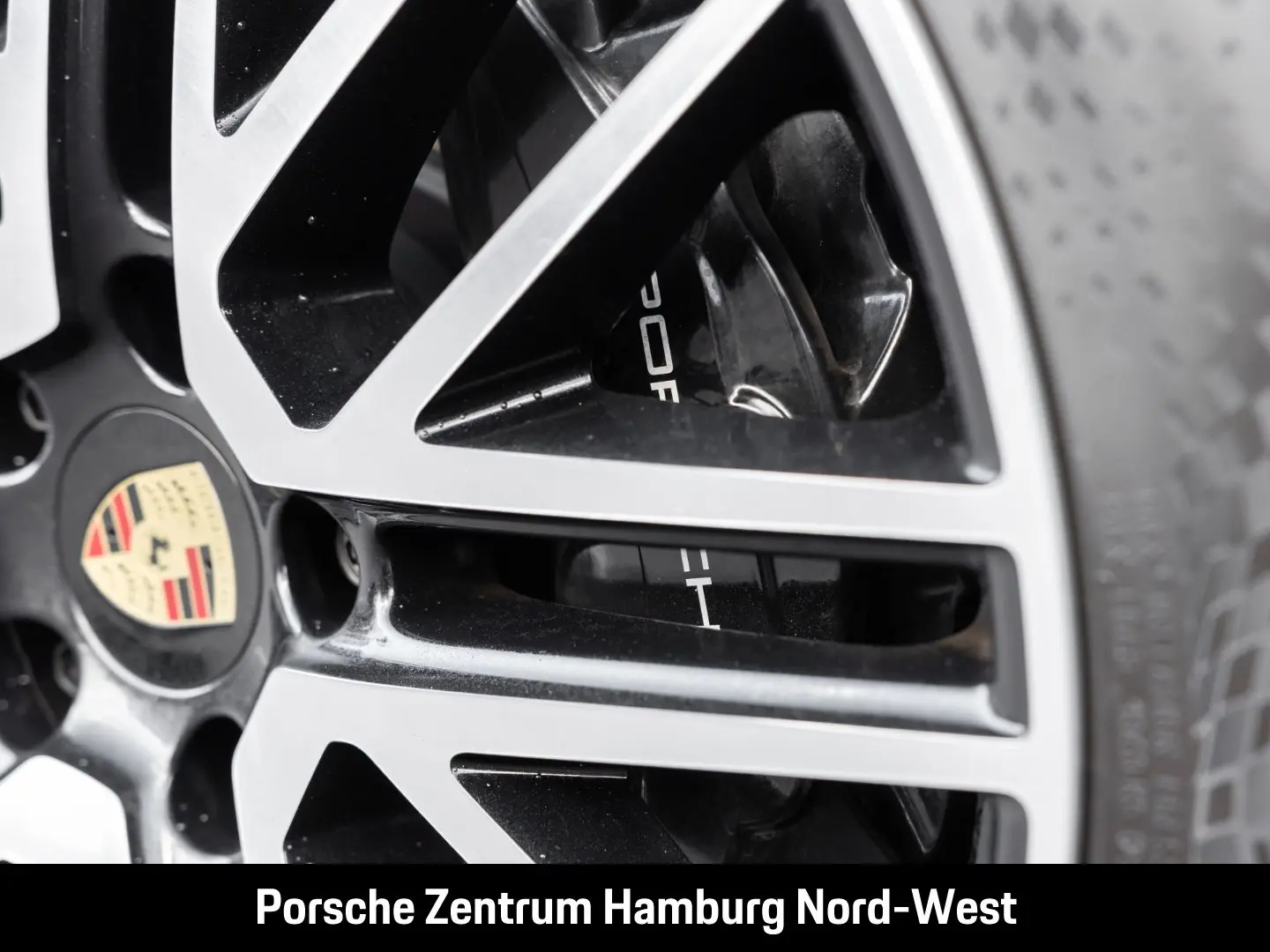 Cayenne Turbo E-Hybrid Pano Burmester 22-Zoll
