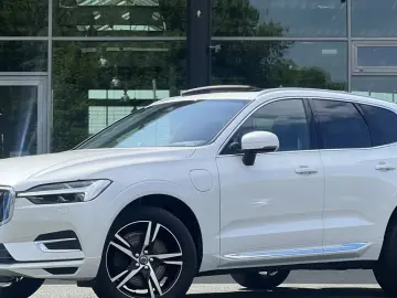 XC 60 T6 AWD Inscription HUD/Pano/AHK/B&W/360°