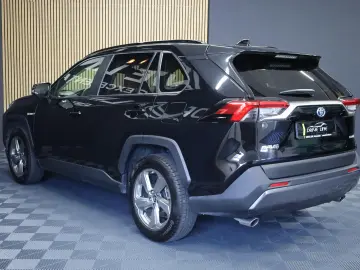 Toyota RAV 4 2.5 Hybrid 4×2 Dynamic