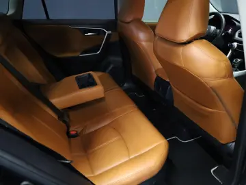 Toyota RAV 4 2.5 Hybrid 4×2 Dynamic