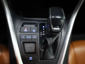 Toyota RAV 4 2.5 Hybrid 4×2 Dynamic