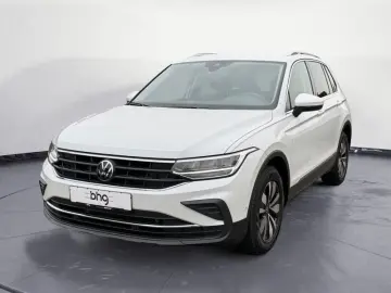 Tiguan MOVE 1.5 TSI DSG Navi  GanzjR  Kamera