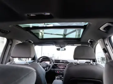 Q3 35 TFSI S line +LED+PANO+AHK+KAMERA+NAVI+KEYL