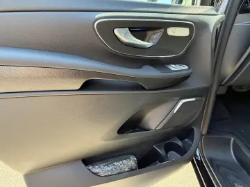 V 300 d 4MATIC STYLE Lang Facelift Neuwertig 1Hd