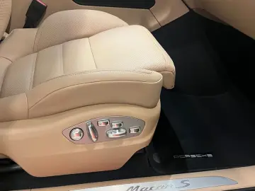 Macan S