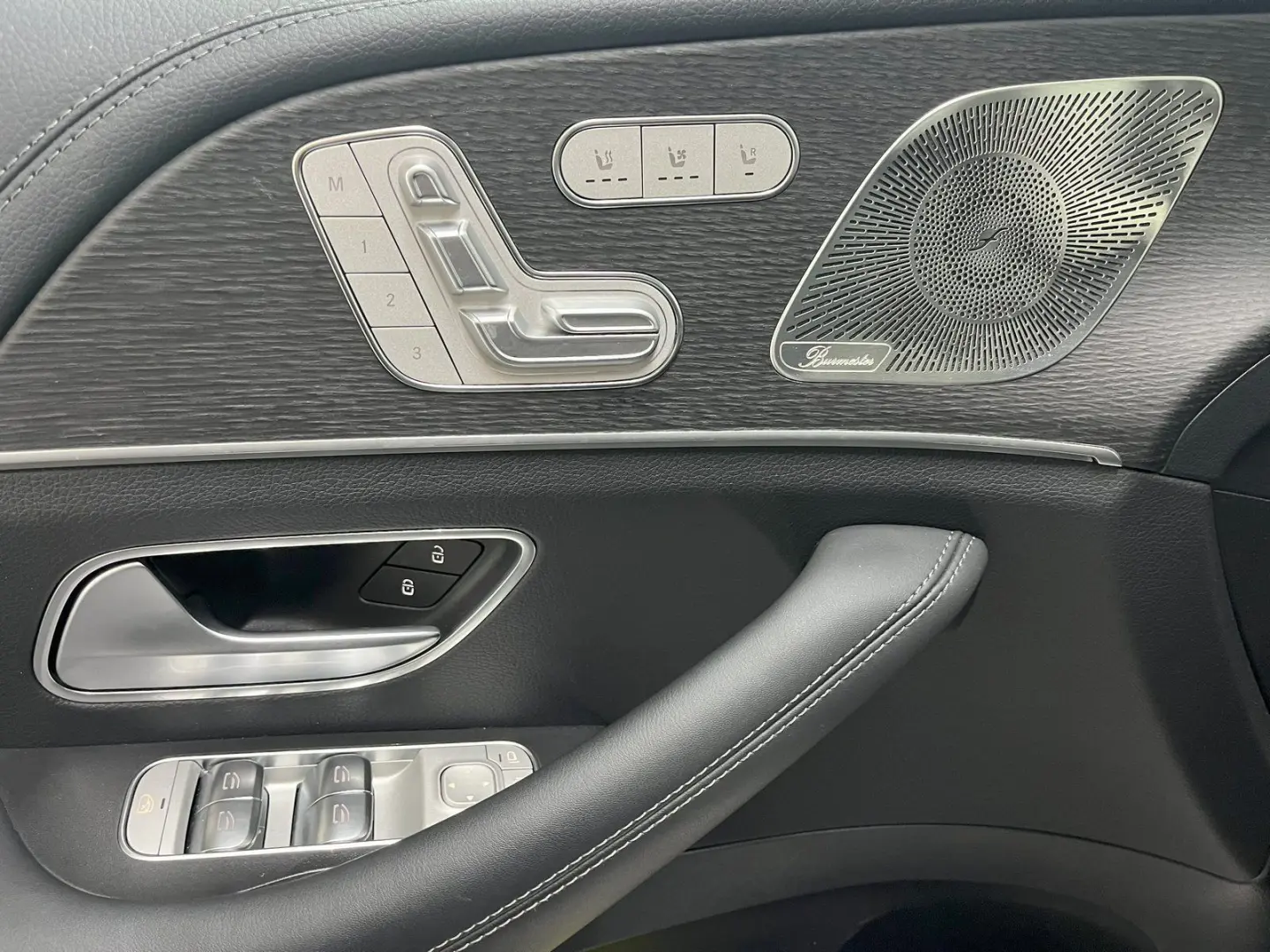 GLE 450 d 4M AMG+NIGHT+PANO+KEYLESS+HUD+360°+21