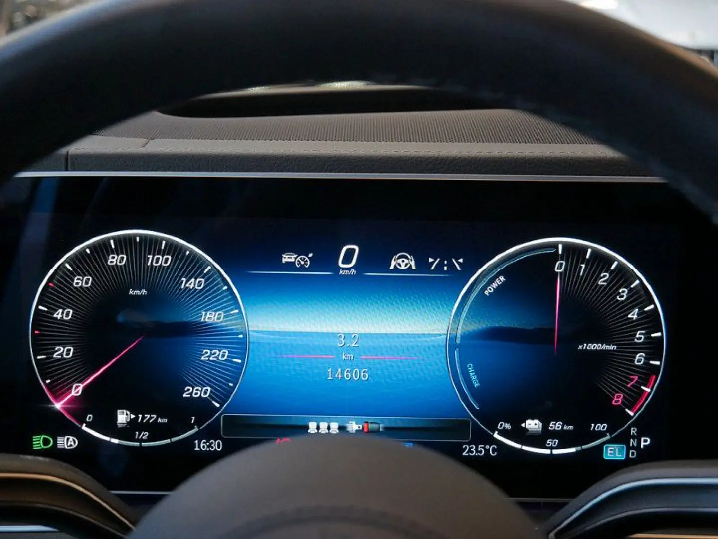 GLE 400 e 4M BURM AMG NIGHT DISTR AIRMATIC PANO