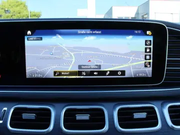 GLS 63 AMG 4MATIC+7-SITZER+AHK+PANO+HUD+ACC+StHZ