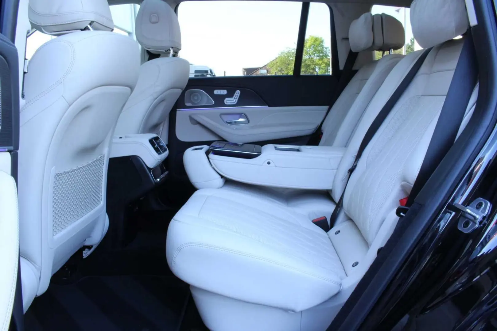 GLS 63 AMG 4MATIC+7-SITZER+AHK+PANO+HUD+ACC+StHZ