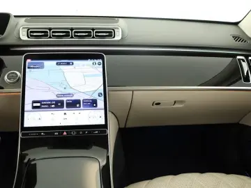 S 580 lang AMG DIGITAL Pano HUD HighEndFond 21