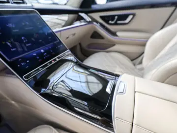 S 500 4M Lang AMG Sport Distr. LED Pano Navi HUD