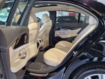 E 300 e Lim Exclusiv*Pano*AHK*RFK*19