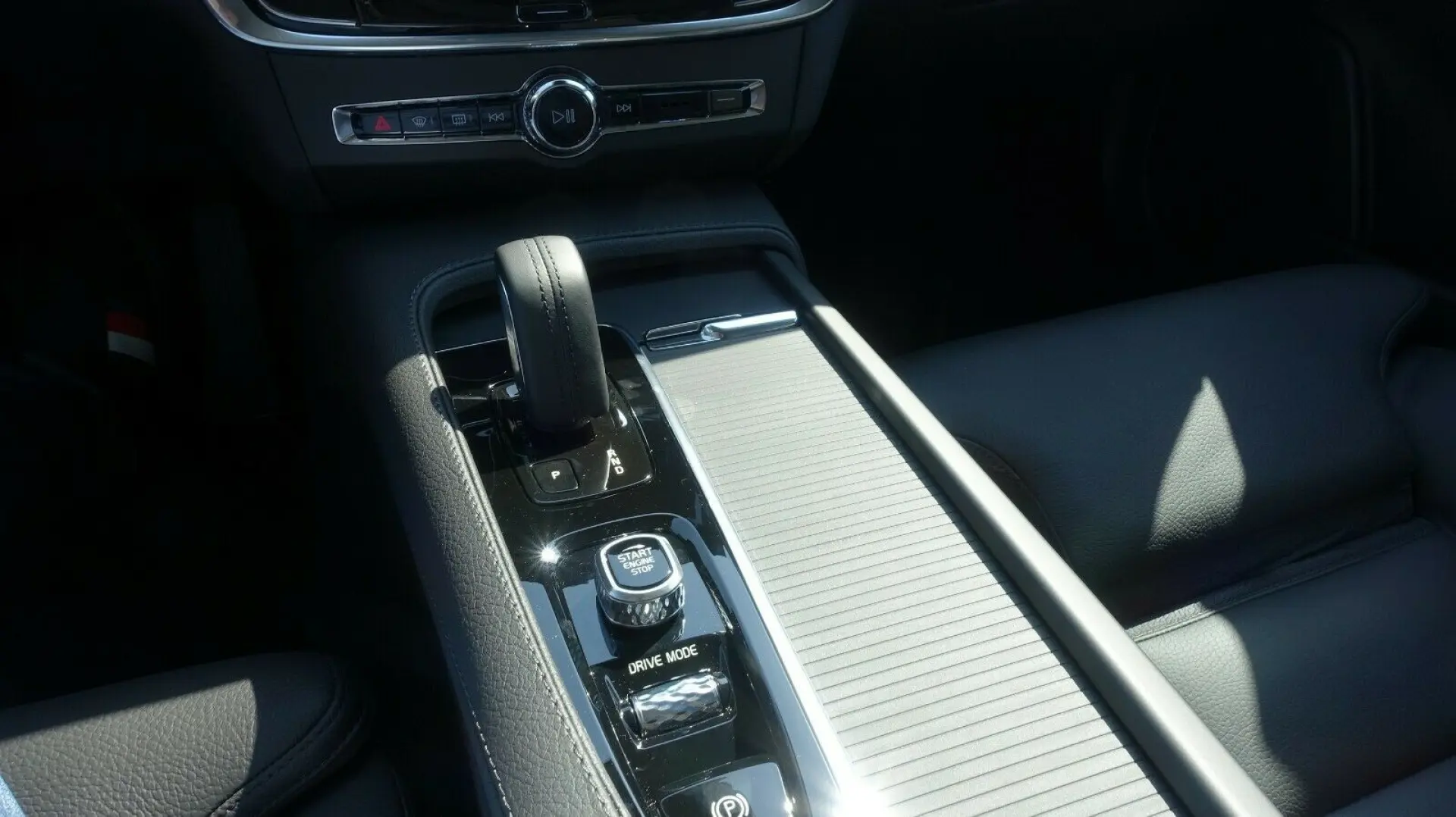 V90 Momentum Pro B4