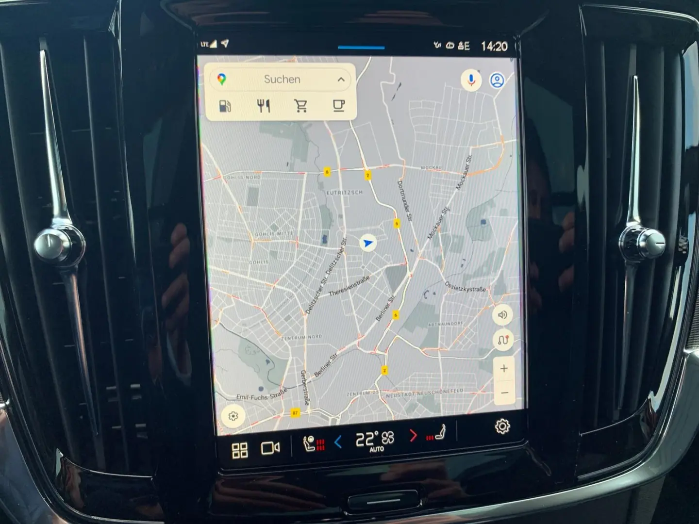 V90 B4 Plus Dark