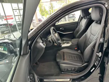 330i M Sportpaket AUT./FACELIFT*/HUD/CAM/MEMORY