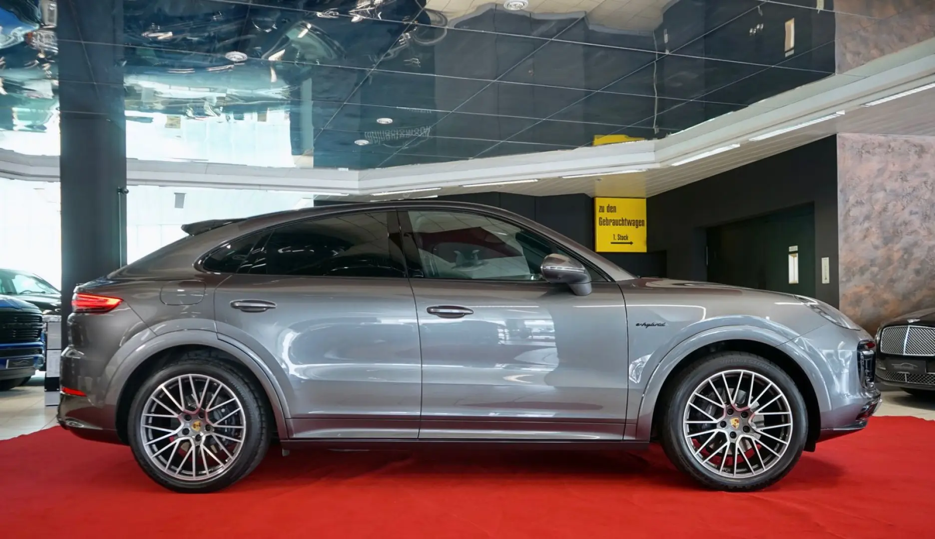 Cayenne E-Hybrid MwSt. SportDesign Chrono Abgas