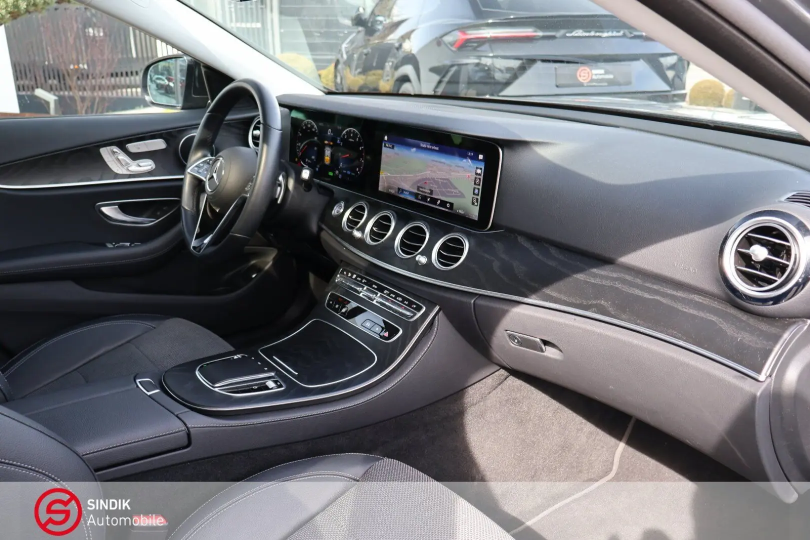 E 300 Avantgarde NightPak-LED-Kamera-Navi-Sitzhz