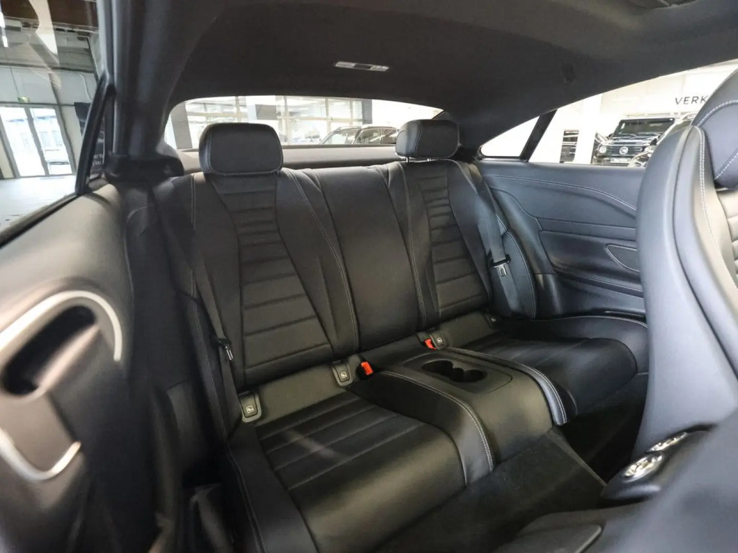 E 450 4M Coupé AMG Sport Distr. LED Pano Navi SH