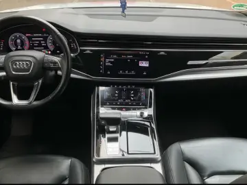 Audi Q8 50 TDI quattro S LINE/HEAD-UP/MATRIX LED/NAV+