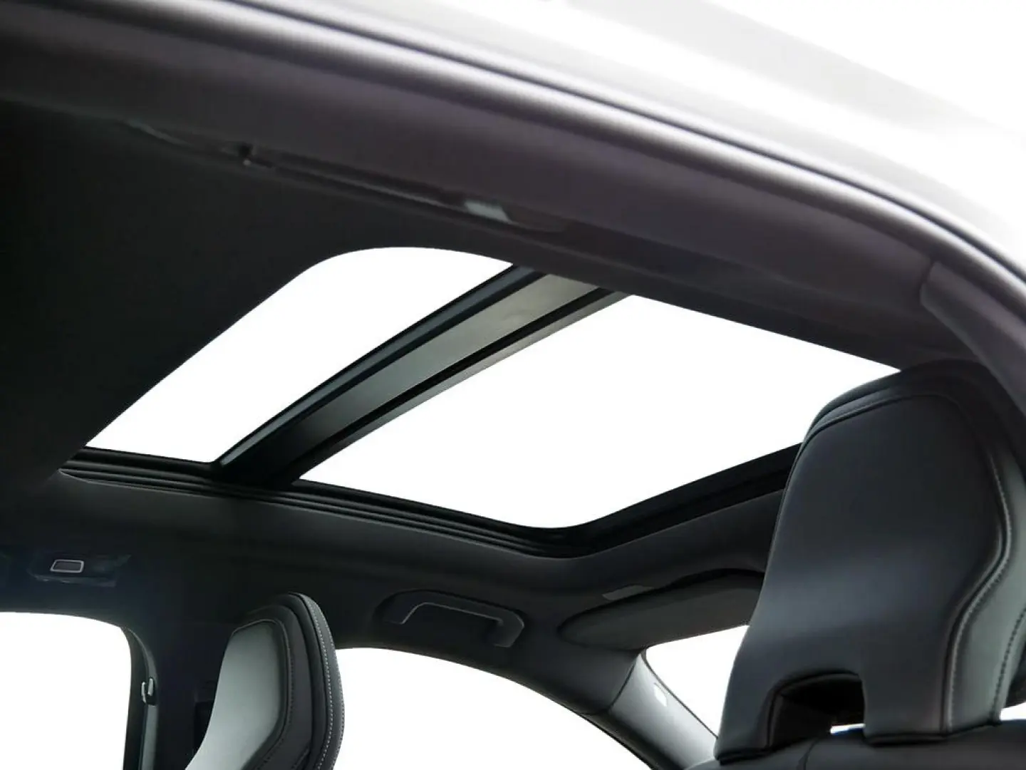S60 B5 Benzin Ultimate Dark AWD LED PANO 360°