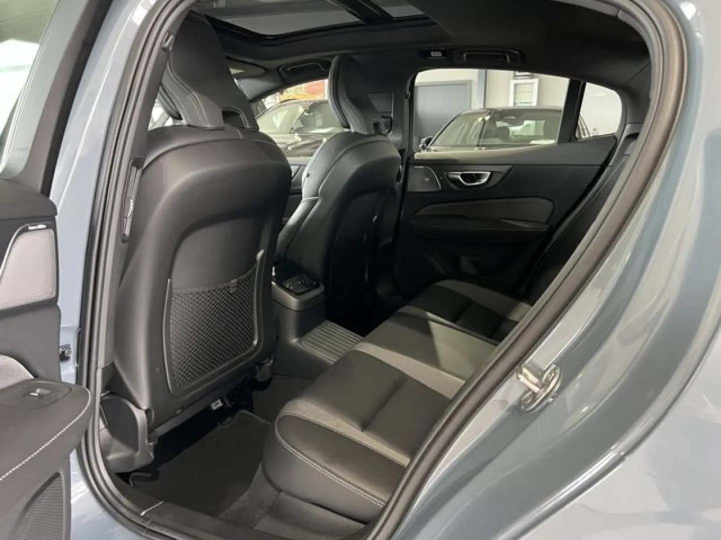 S60 T8 Ultimate Dark Recharge AWD B&W 360° 4xSHZ