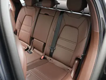 E-Hybrid Coupé  LEDER BRAUN-LUFTF.-PANO-21TURBO