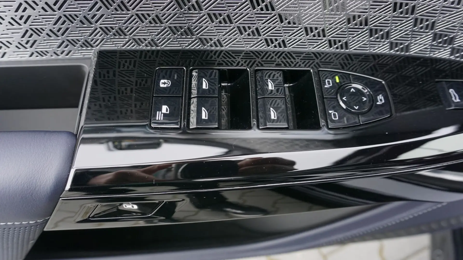 i7 xDrive60 Limousine M Sportpaket B&W Surround