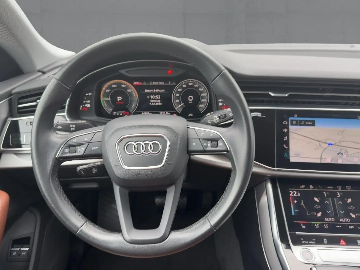 Q8 55 TFSI e LED+AIR+NAVI+HuD+RFK+GRA+AHK+20